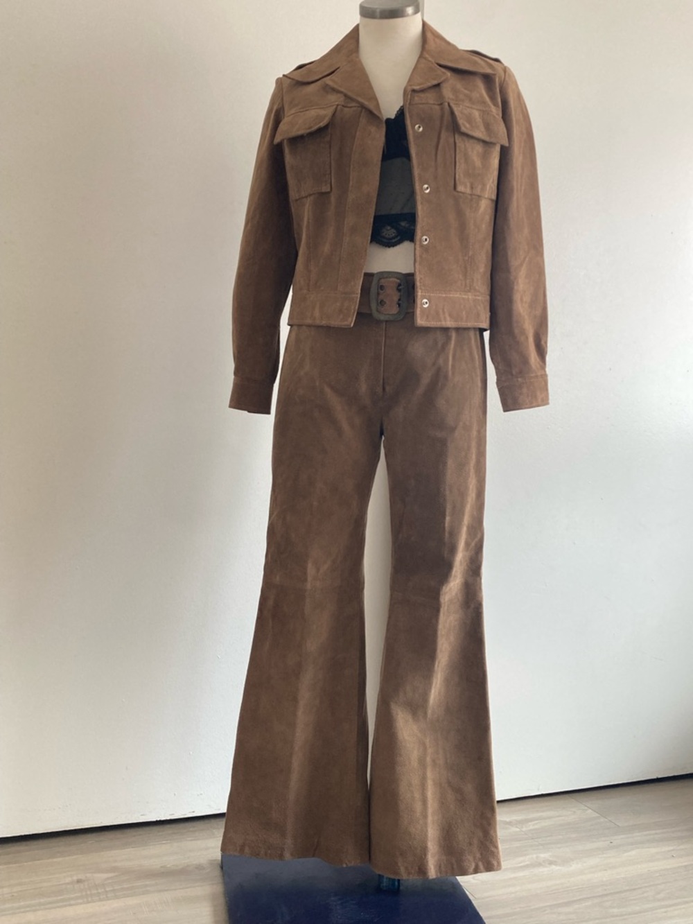 Brown Suede Two-Piece Jacket & Flared Pants Set Sz 7 - Picture 5 of 14